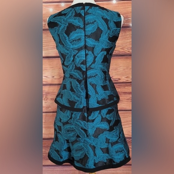 BCBGMaxAzria Sleeveless Suni Teal Feather Jacquard Peplum Mini Dress CL3 - Picture 7 of 8